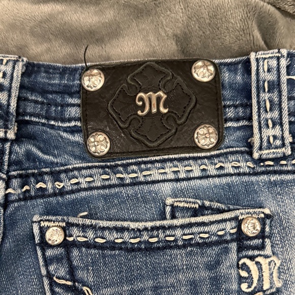 Miss Me Distressed Blue Jean Shorts Grunge Y2K Bikercore Sz 25 Indiesleeze - Picture 7 of 9